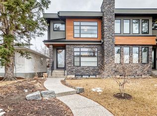 3705 N 2nd Ave SW, Calgary, AB T3C 0A2