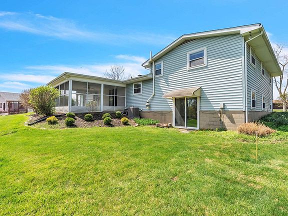 5th image of 105 Hillcrest Dr