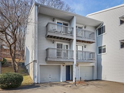 16 Rockmeadow Rd APT H, Norwalk, CT, 06850