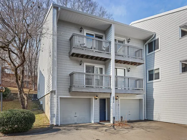 16 Rockmeadow Road APT H, Norwalk, CT 06850