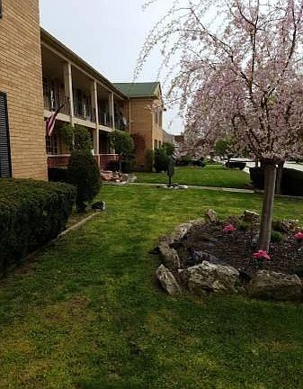 5th image of 16287 Aurora Ave APT 1