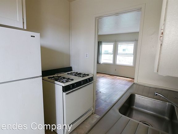 5th image of 2151 Chatsworth Blvd #2