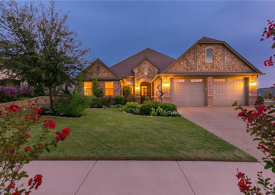 1st image of 1704 Troon Ct