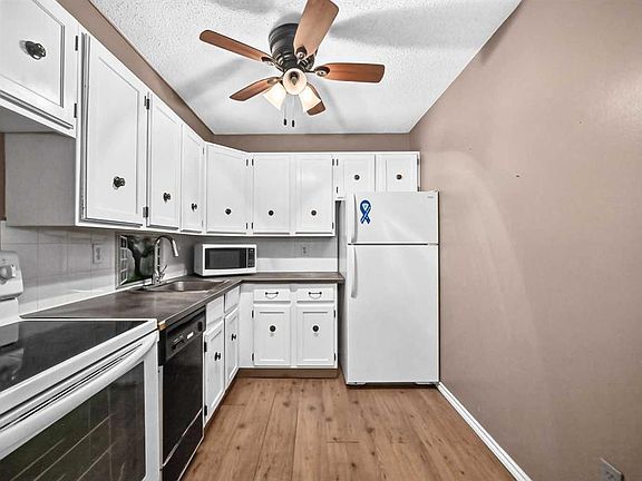 4th image of 315 E Southampton Dr SW #9106