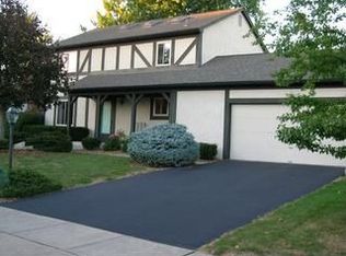 1622 Otter Ct, Grove City, OH 43123