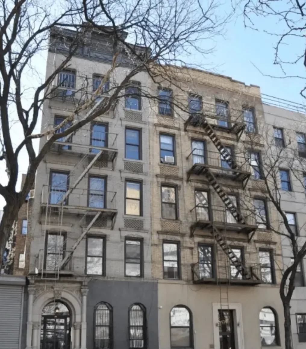412 West 49th Street in Hell's Kitchen : Sales, Rentals