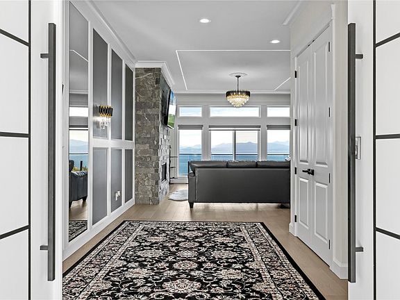 4th image of 4990 Laguna Way