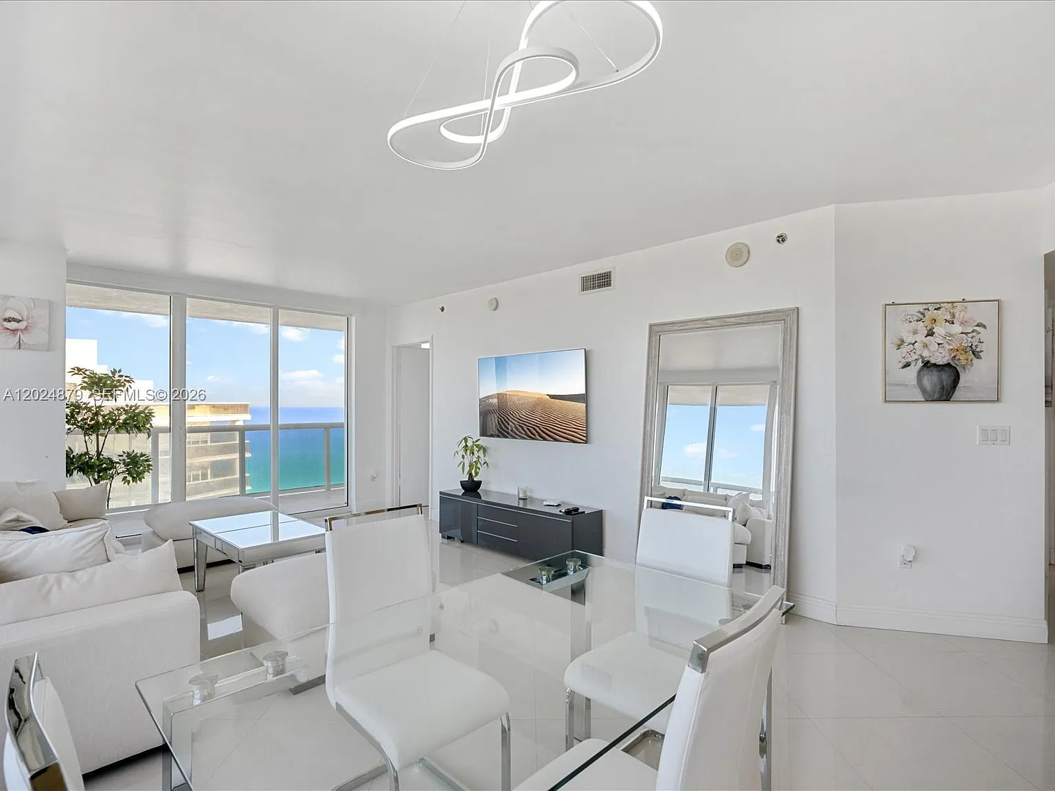 Beach Club Two Condo — Photo 2