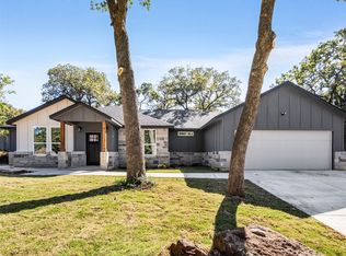 431 Oakhill Dr, Denton, TX 76201