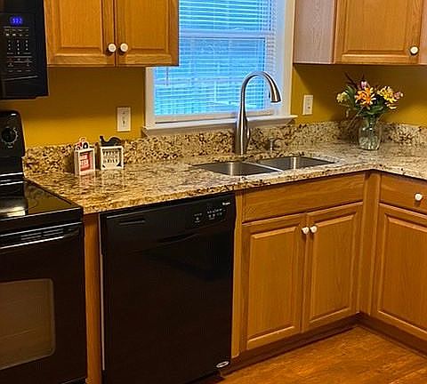 Kitchen granite 