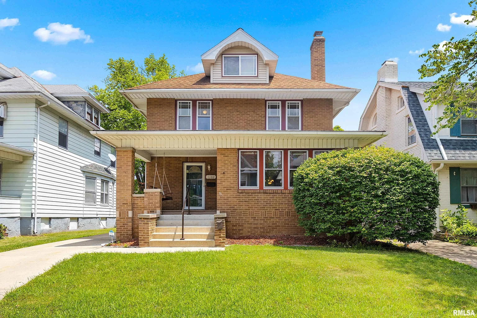 1102 N Elmwood Ave photo 1