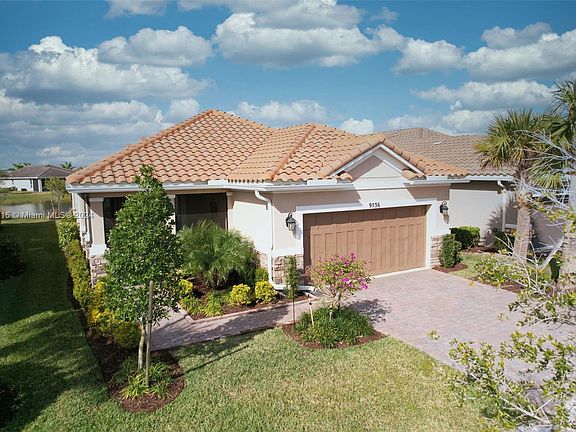 4th image of 9536 SW Royal Poinciana Dr