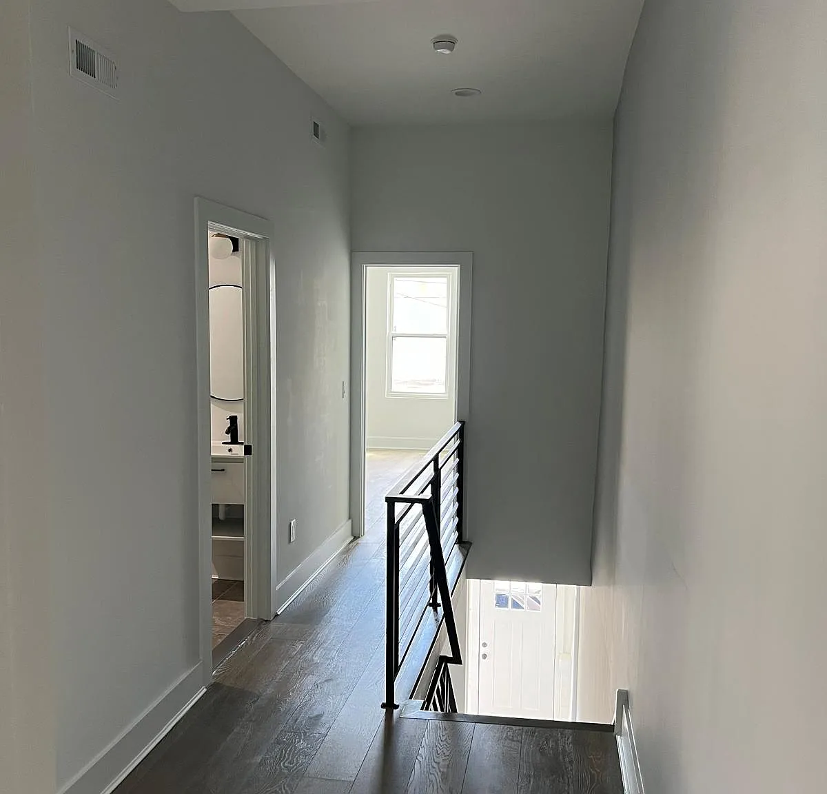 4 bed, 1878 sqft, $2,350 — Photo 3