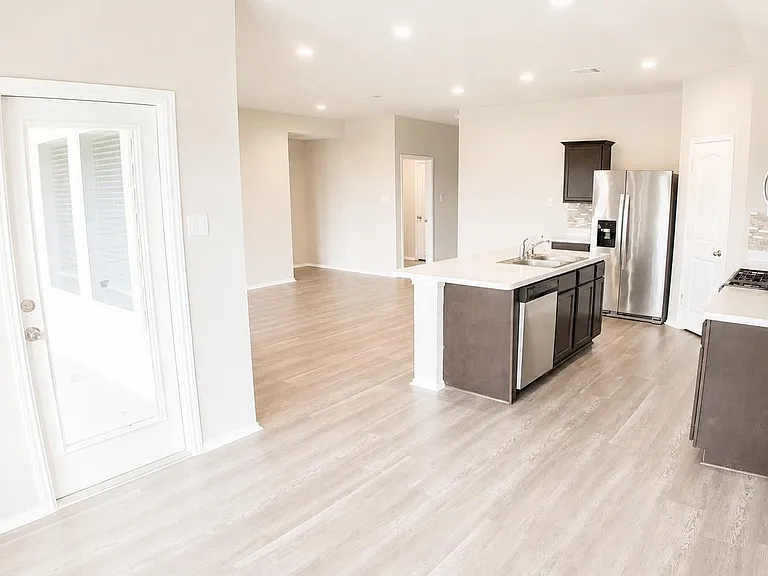 21422 Chester Cliff Ln — Photo 16
