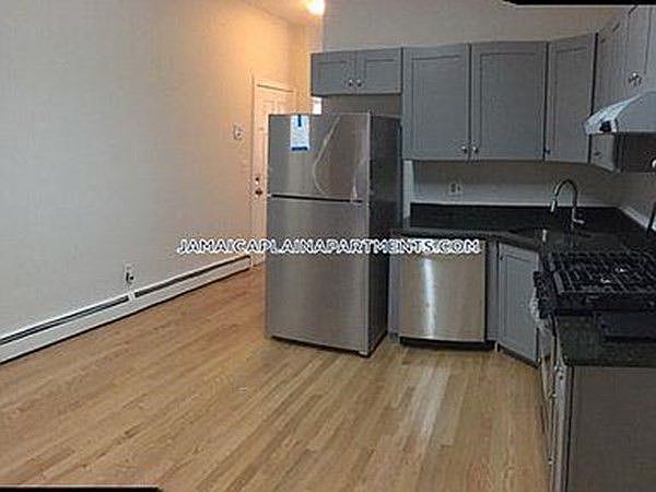 1st image of 3148 Washington St #2