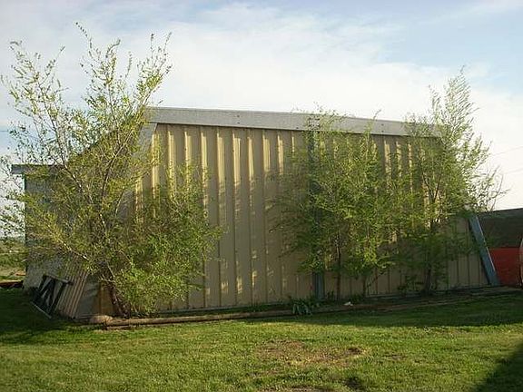 5th image of 3250 42nd Ave