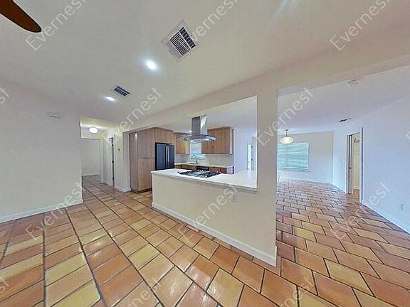 3rd image of 8608 Parkfield Dr