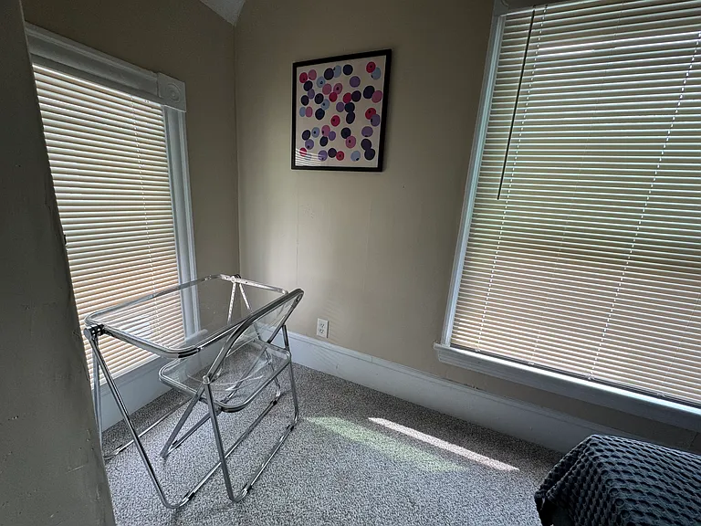 111 Sweet St NE #2 — Photo 3