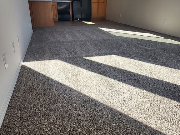 3rd image of 7600 Mesa Del Oro Ln