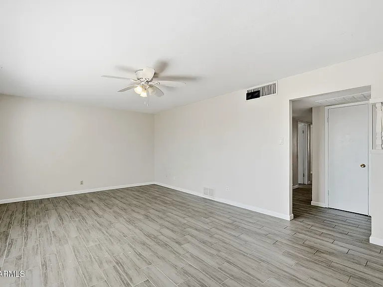 2401 N 66th St — Photo 14