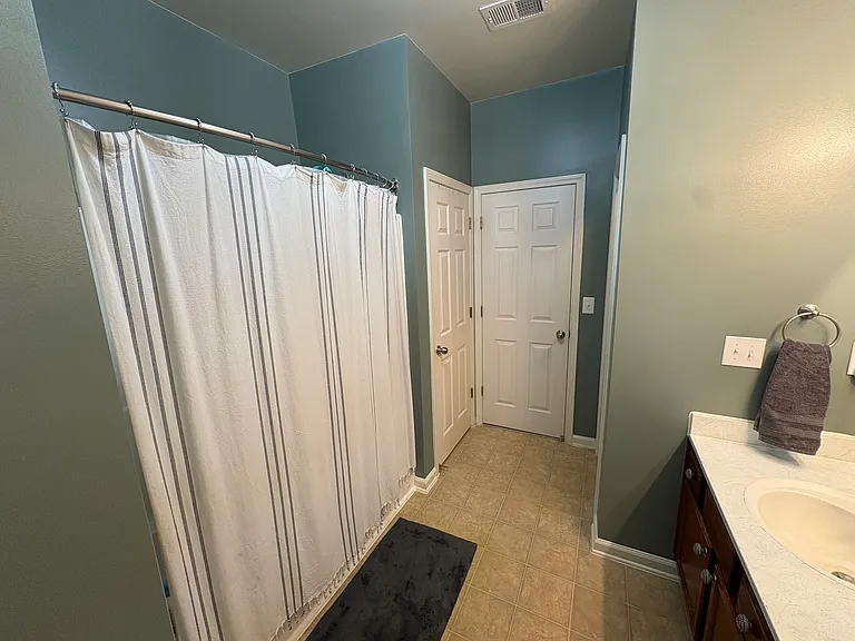 125 Grisham Dr — Photo 35