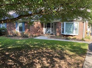 3106 Bardwell Rd, Greensboro, NC 27410