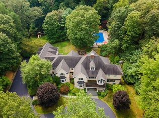 61 Brundige Dr, Goldens Bridge, NY 10526