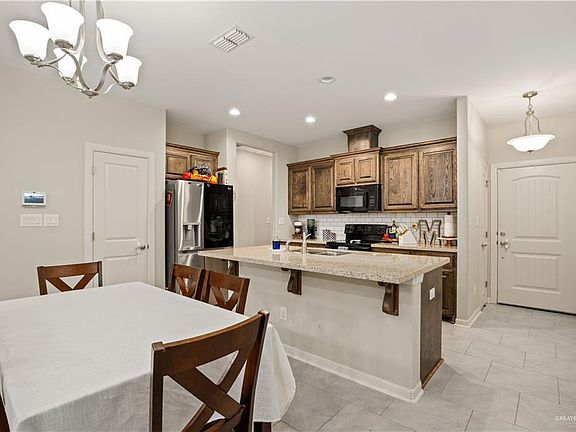 3rd image of 8503 N 33rd Ln