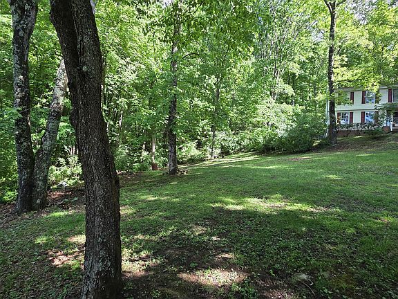 3rd image of 7498 James Way
