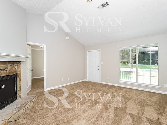 3rd image of 105 Woodridge Dr