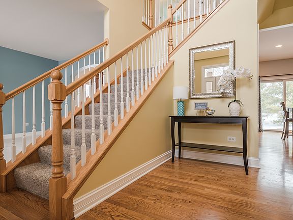3rd image of 749 Willowfield Ct