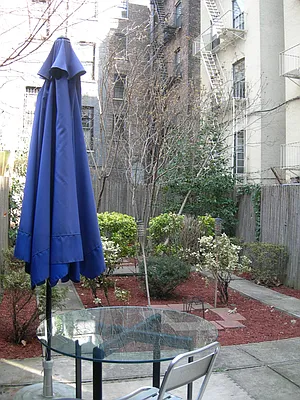 Sold by Willie Kathryn Suggs, LREB | media 6