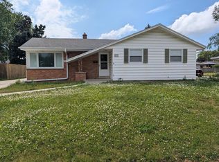 W148N8147 University Dr, Menomonee Falls, WI 53051
