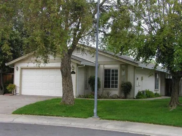 10 Sand Pebble Ct, Sacramento, CA 95831