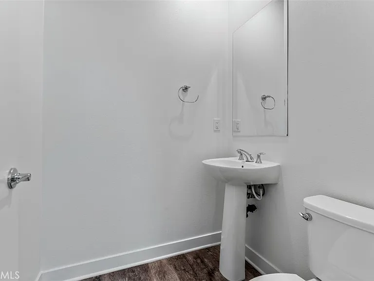 1415 W Cara Dr — Photo 18