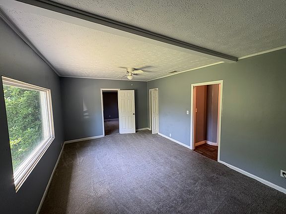 2nd image of 988 Douglas Cir