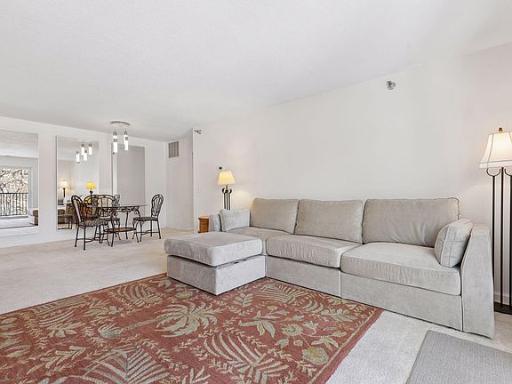 4th image of 6050 Chasewood Pkwy APT 202
