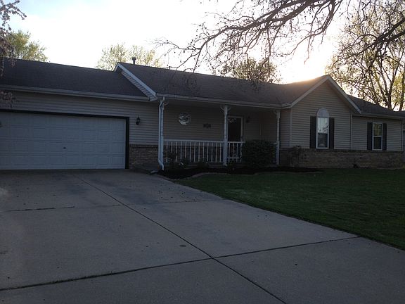 3rd image of 204 Arlington Dr