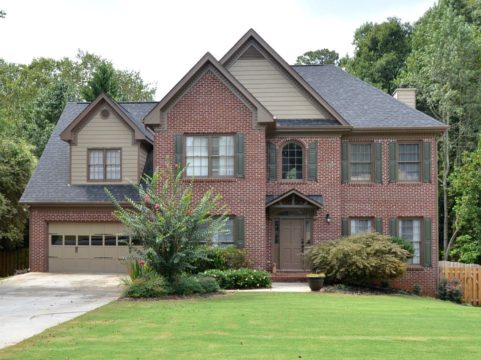 Exterior Front View