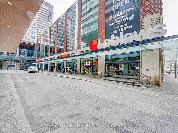 3rd image of 17 Bathurst St #2612