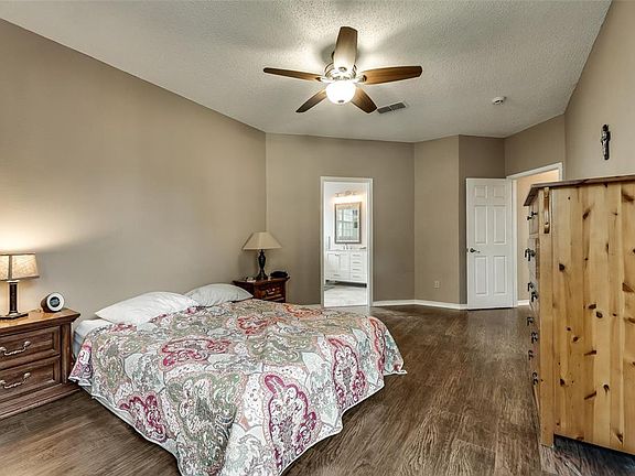3rd image of 6115 Sandstone Dr