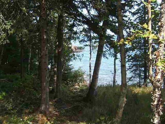 2nd image of 1544 E Highway 61