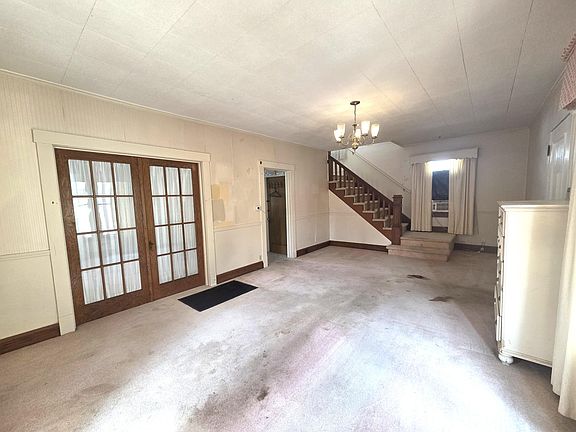 5th image of 1320 Highland Ave
