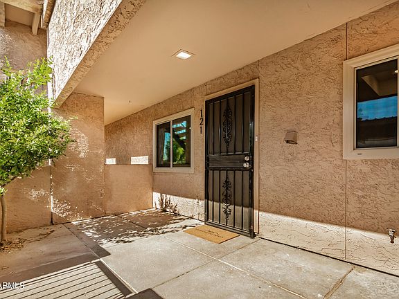 2nd image of 10828 N BILTMORE Drive #121