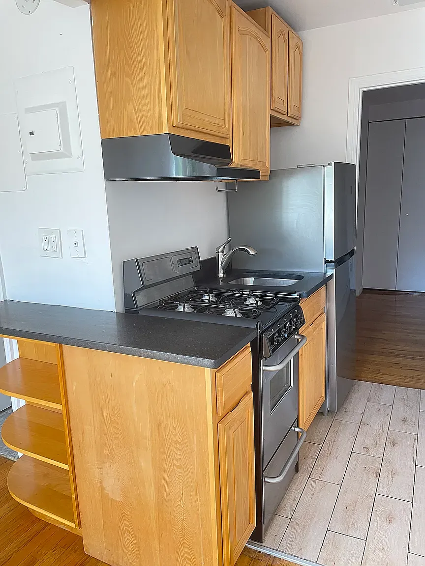 47 Clifton Place — Photo 3