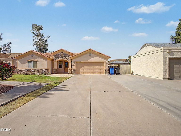 Listing photo 5