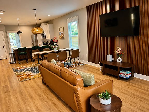 5th image of 722 Gulf View Dr #A