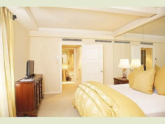 Sold by Stribling | media 10