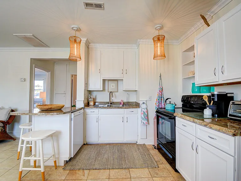 213 S Anderson Blvd #A — Photo 9