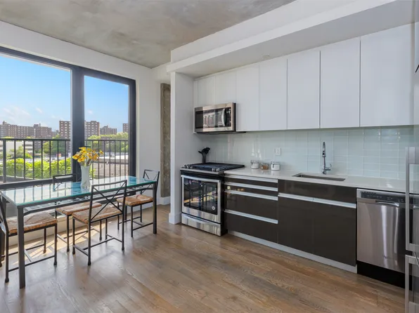 225 East 138th Street 506 image 2 of 10